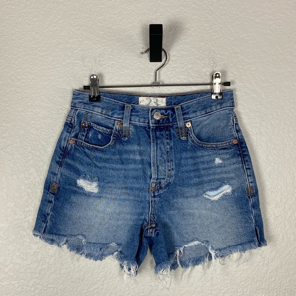Free People cut off denim shorts - Picture 2 of 5